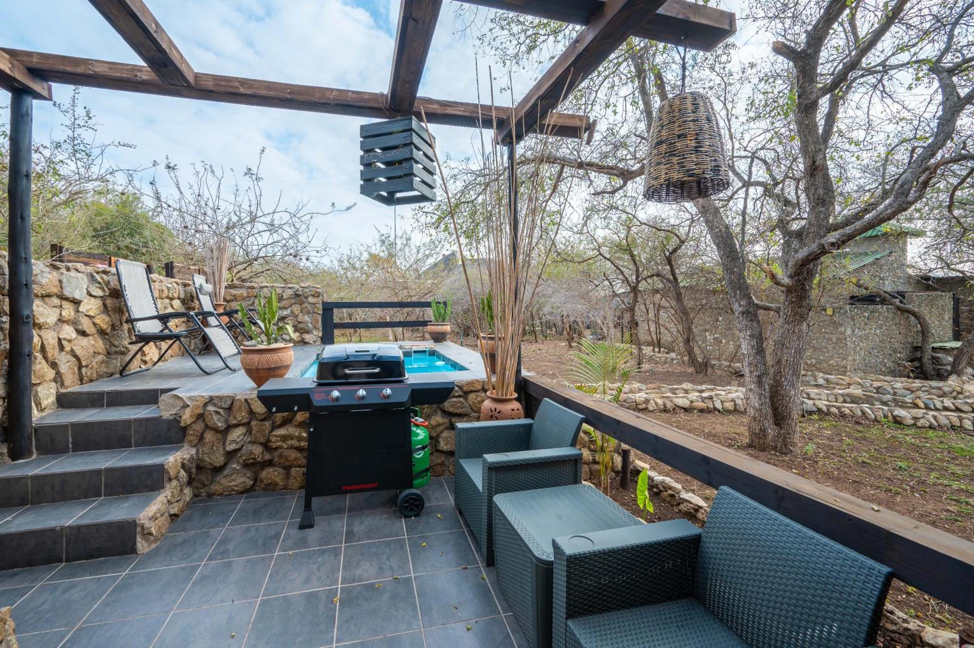 Foxy Crocodile Bush Lodge & Kruger Safari'S - No Loadshedding Marloth Park Buitenkant foto