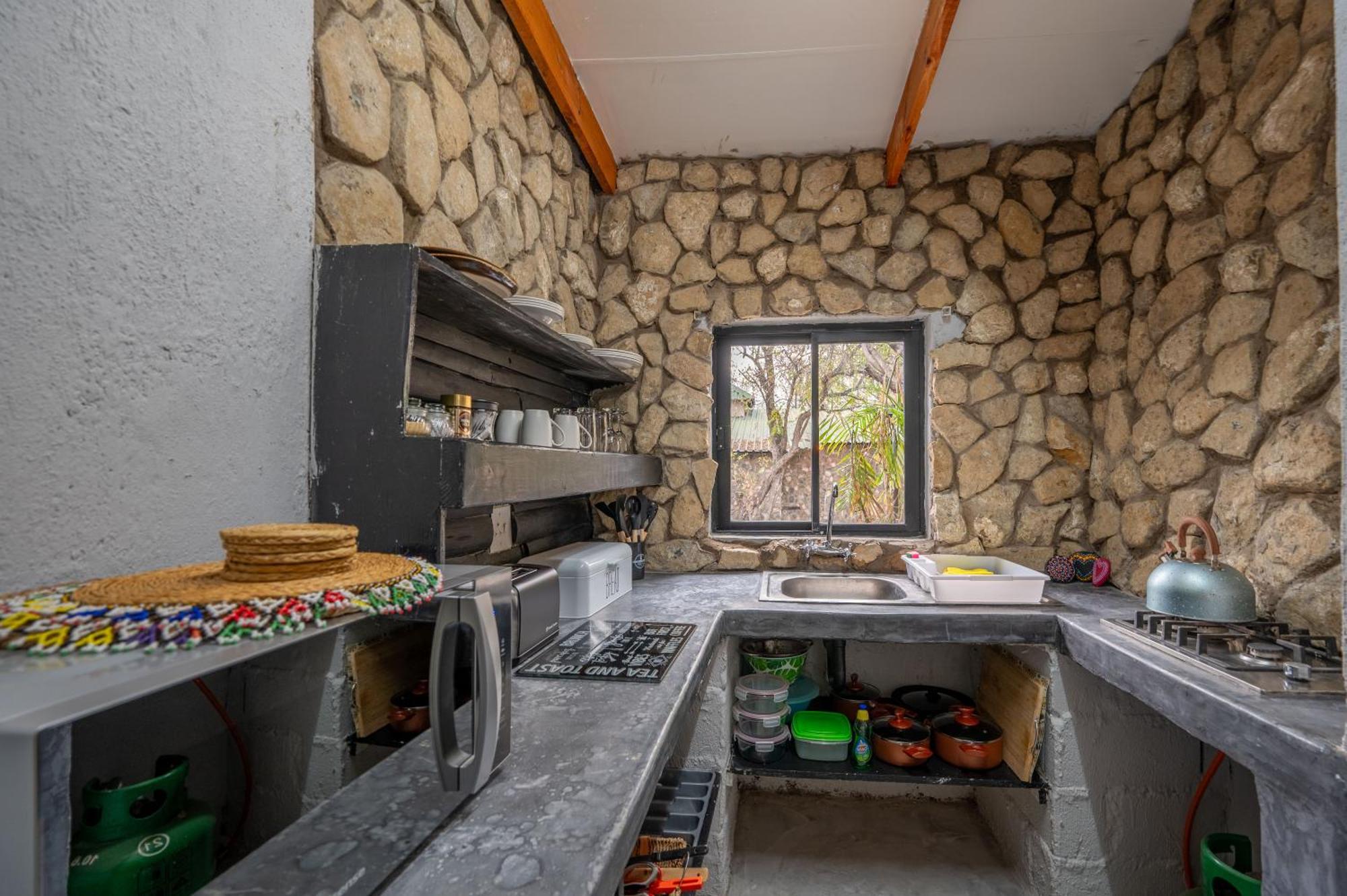 Foxy Crocodile Bush Lodge & Kruger Safari'S - No Loadshedding Marloth Park Buitenkant foto