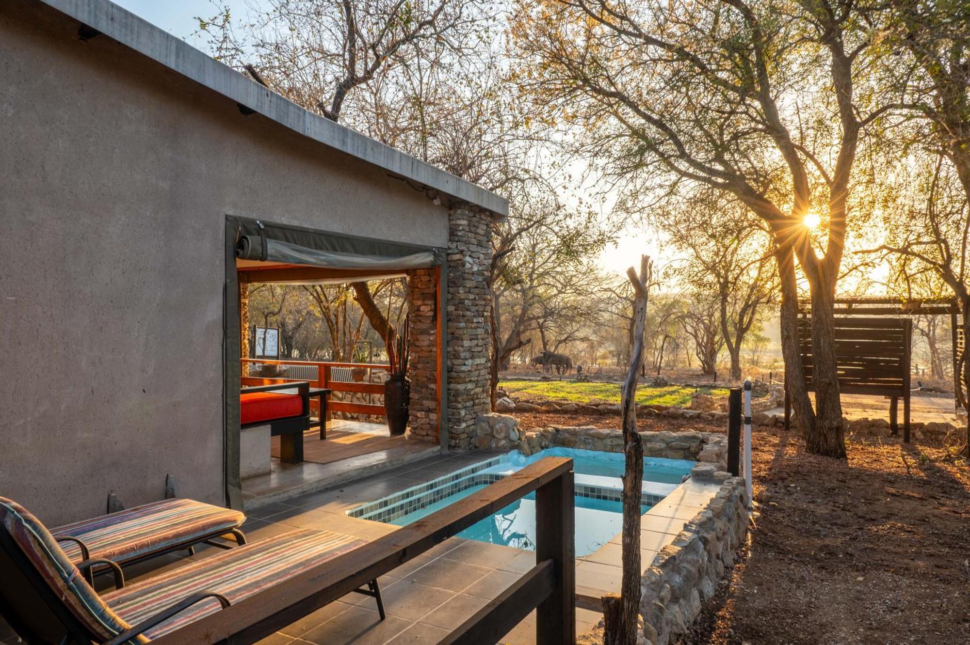Foxy Crocodile Bush Lodge & Kruger Safari'S - No Loadshedding Marloth Park Buitenkant foto