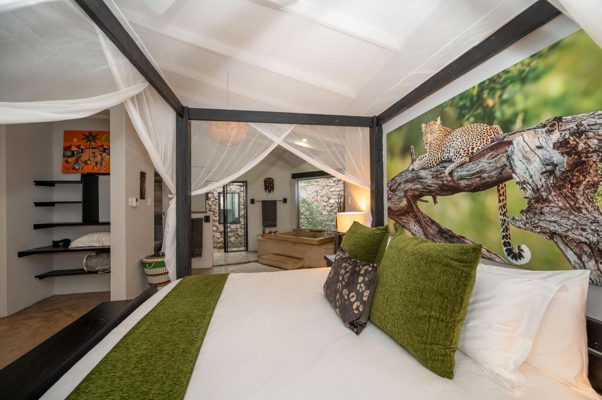Foxy Crocodile Bush Lodge & Kruger Safari'S - No Loadshedding Marloth Park Buitenkant foto